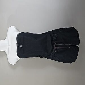 Guess lightweight  Denim Short Romper with keyhole front | 2 back pockets | Sz S